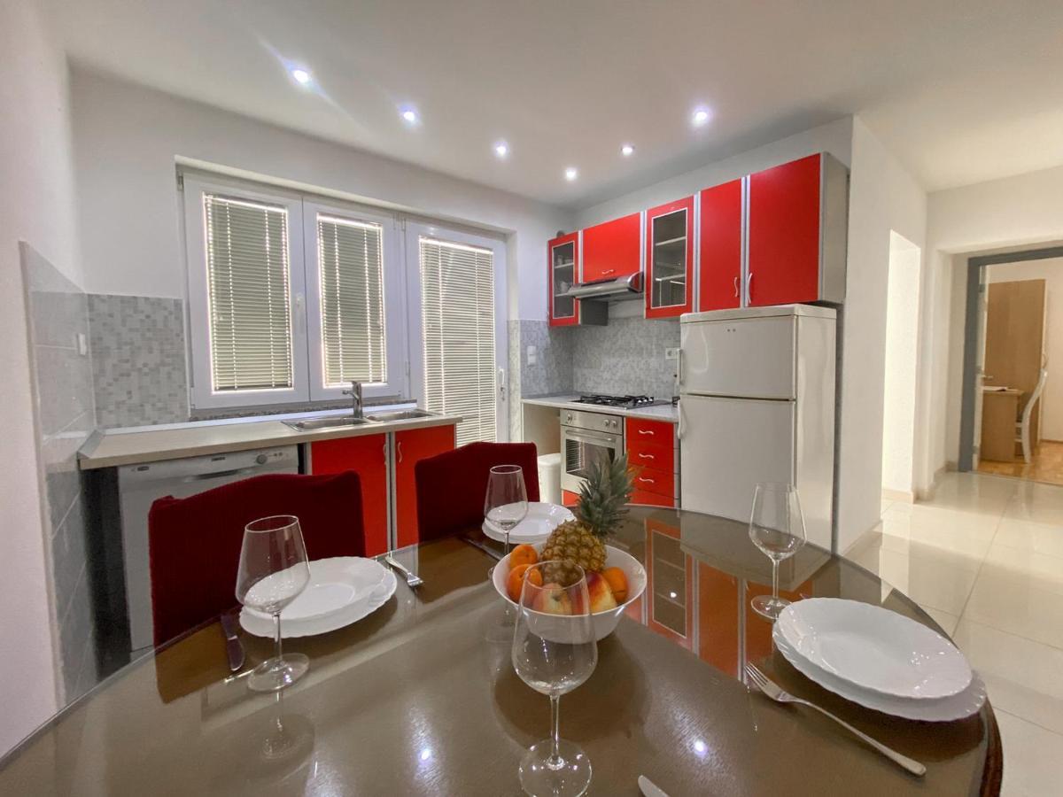 Apartments Paladin Makarska Eksteriør bilde