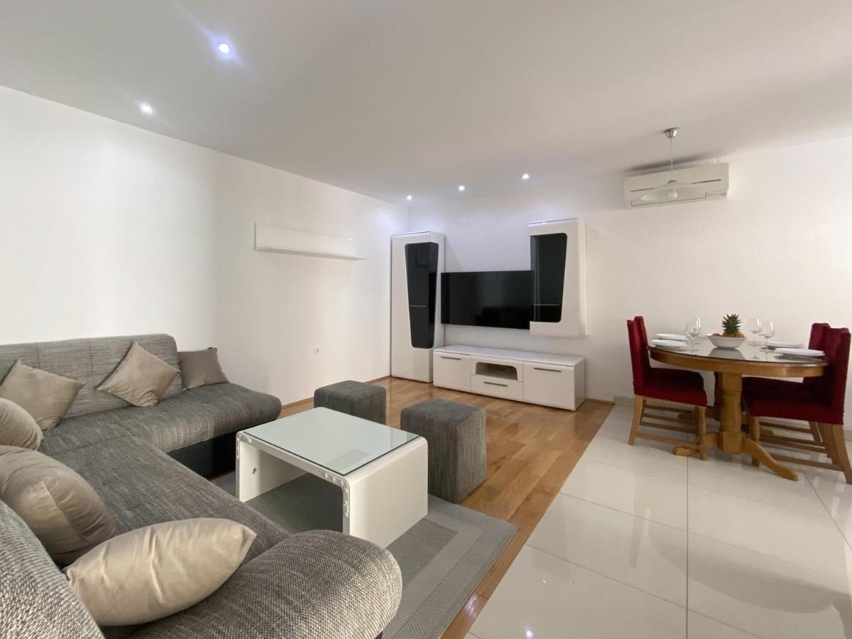 Apartments Paladin Makarska Eksteriør bilde