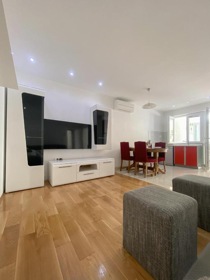 Apartments Paladin Makarska Eksteriør bilde