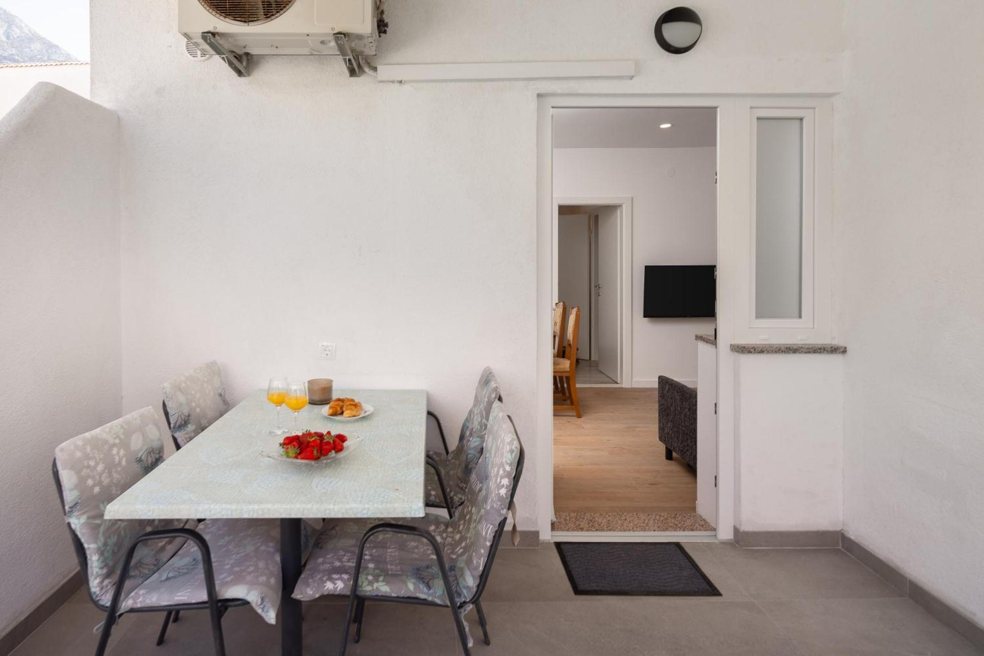 Apartments Paladin Makarska Eksteriør bilde