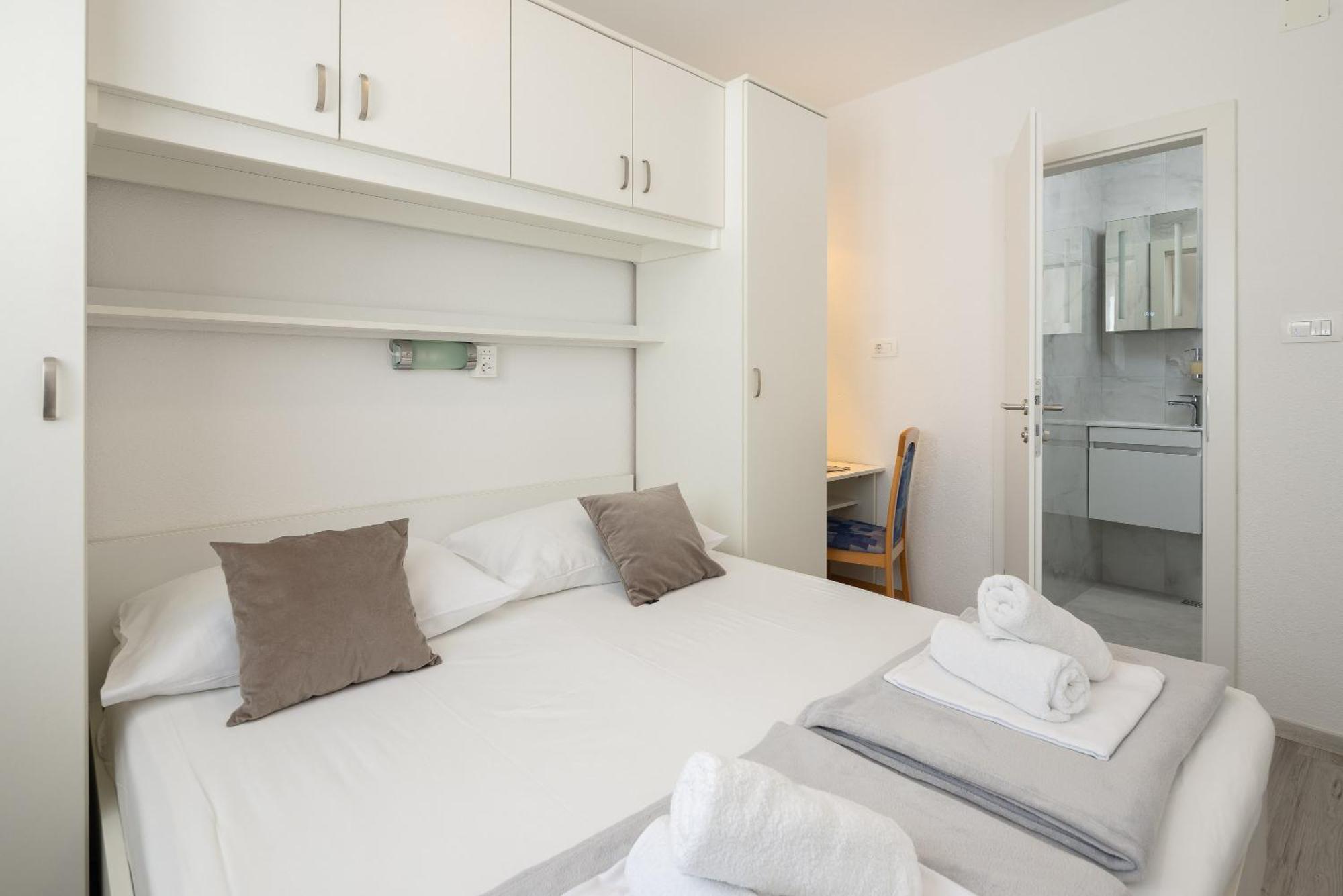 Apartments Paladin Makarska Eksteriør bilde