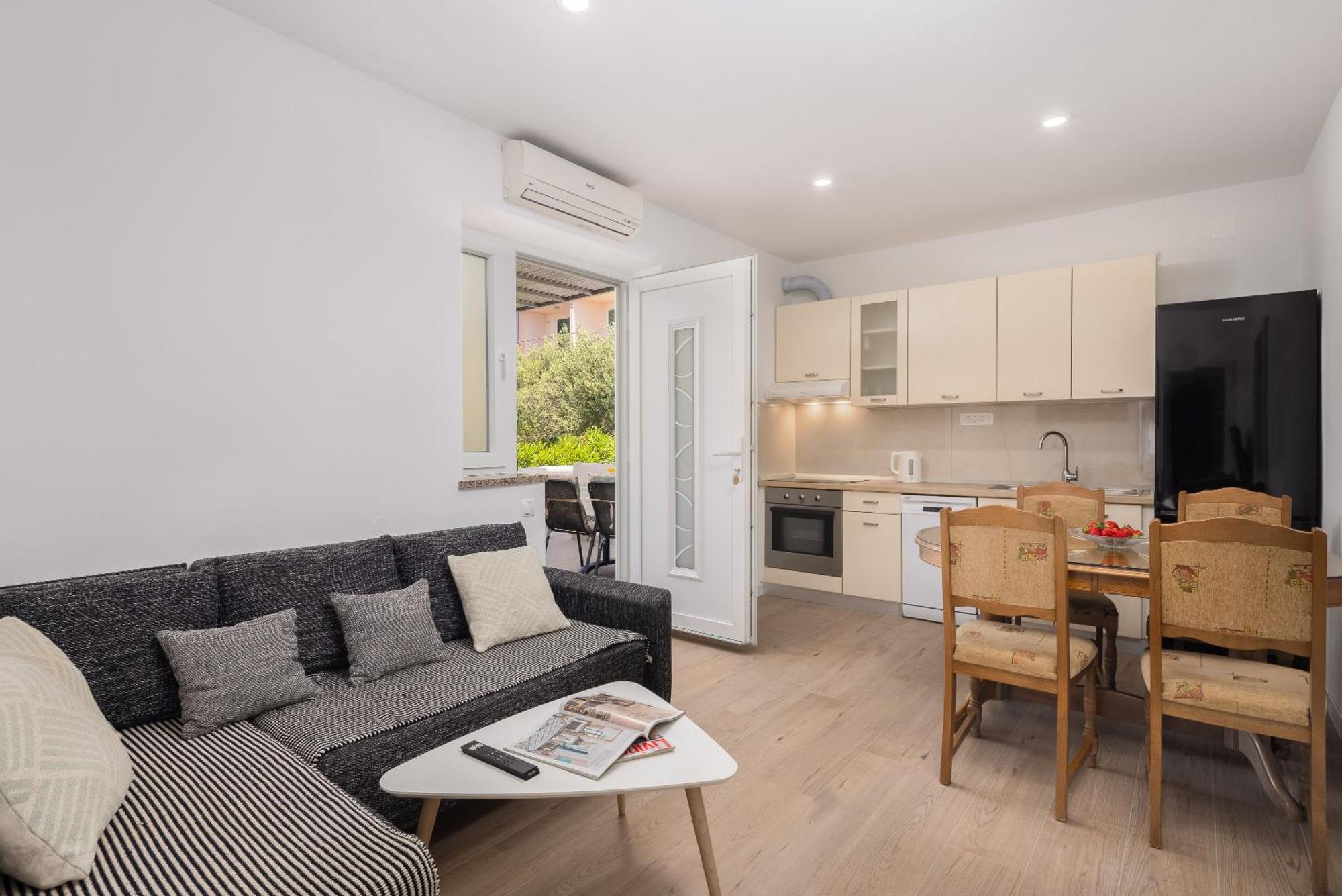 Apartments Paladin Makarska Eksteriør bilde